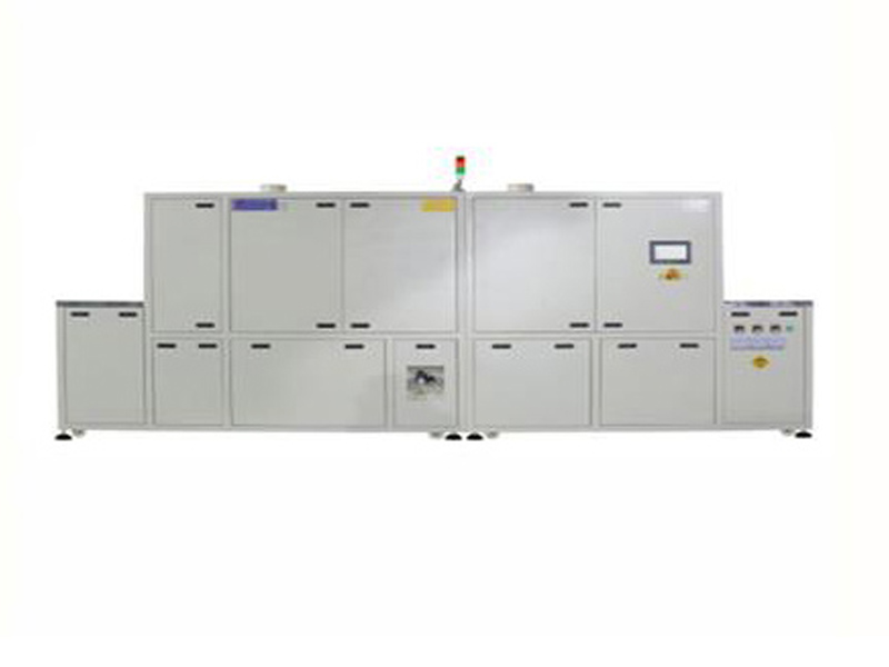Vacuum dryer